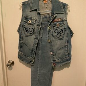 Vintage Apple Bottoms Vest and Capri Set